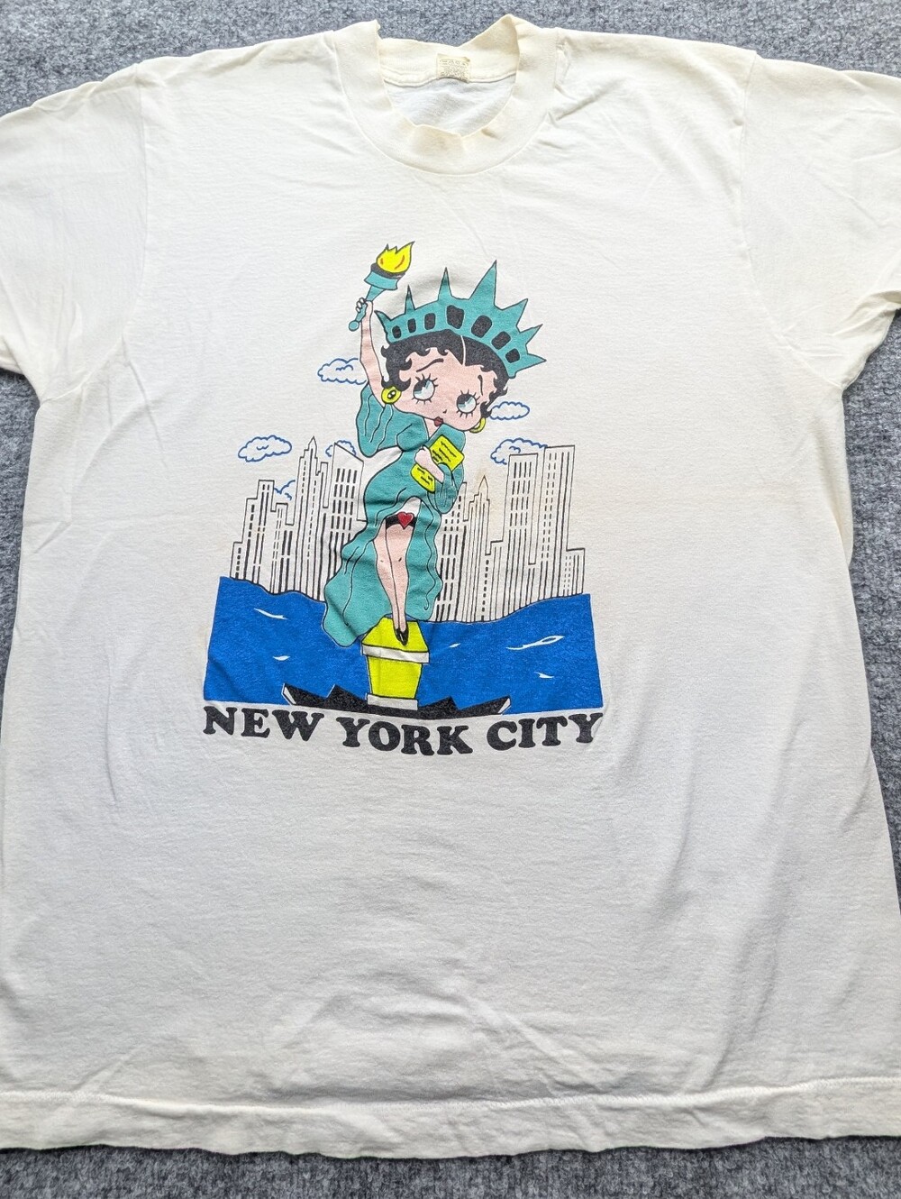 Screen Stars Betty Boop NYC Statue of Liberty Single Stitch Cotton T-Shirt XL